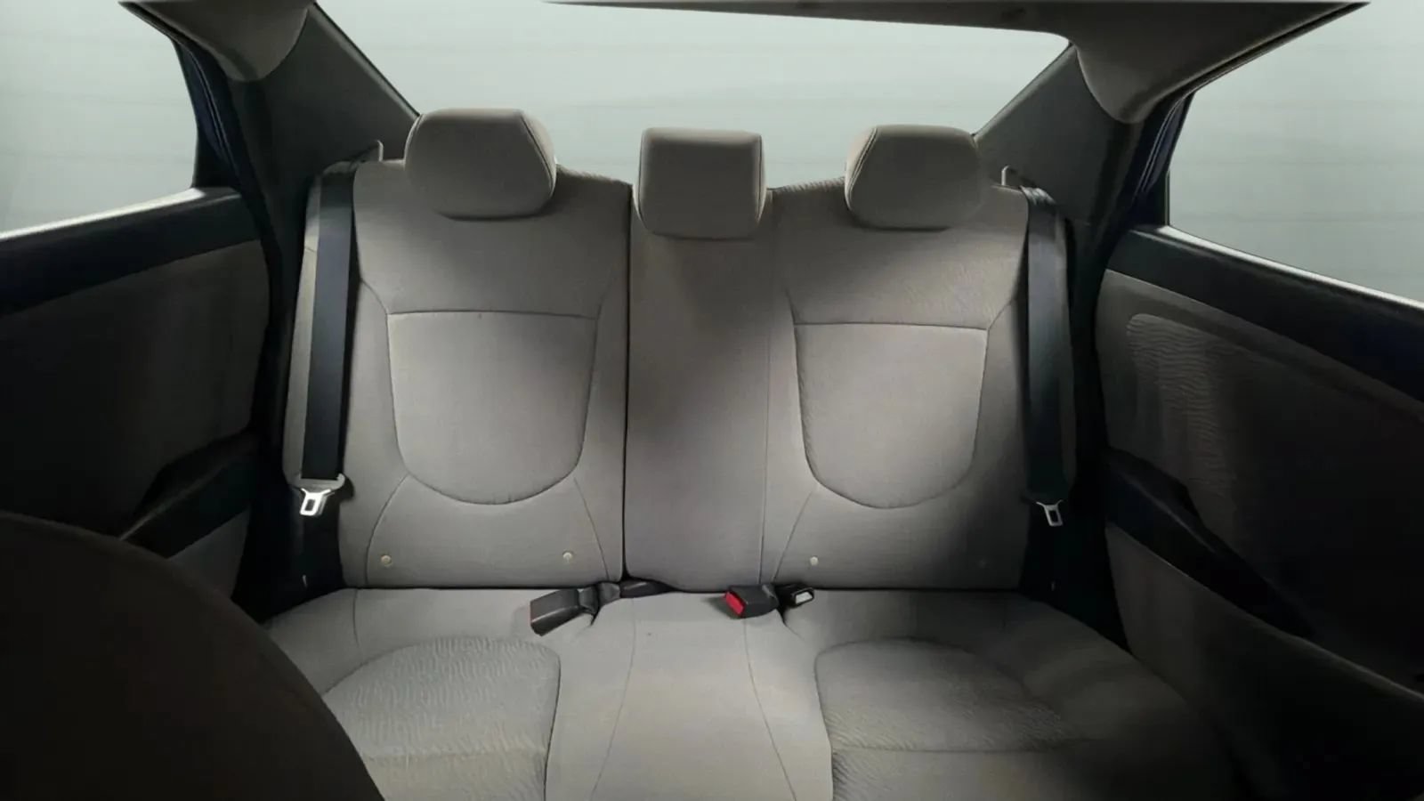 Used 2012 Hyundai Accent GLS w/ Premium Pkg 3 FWD image 17