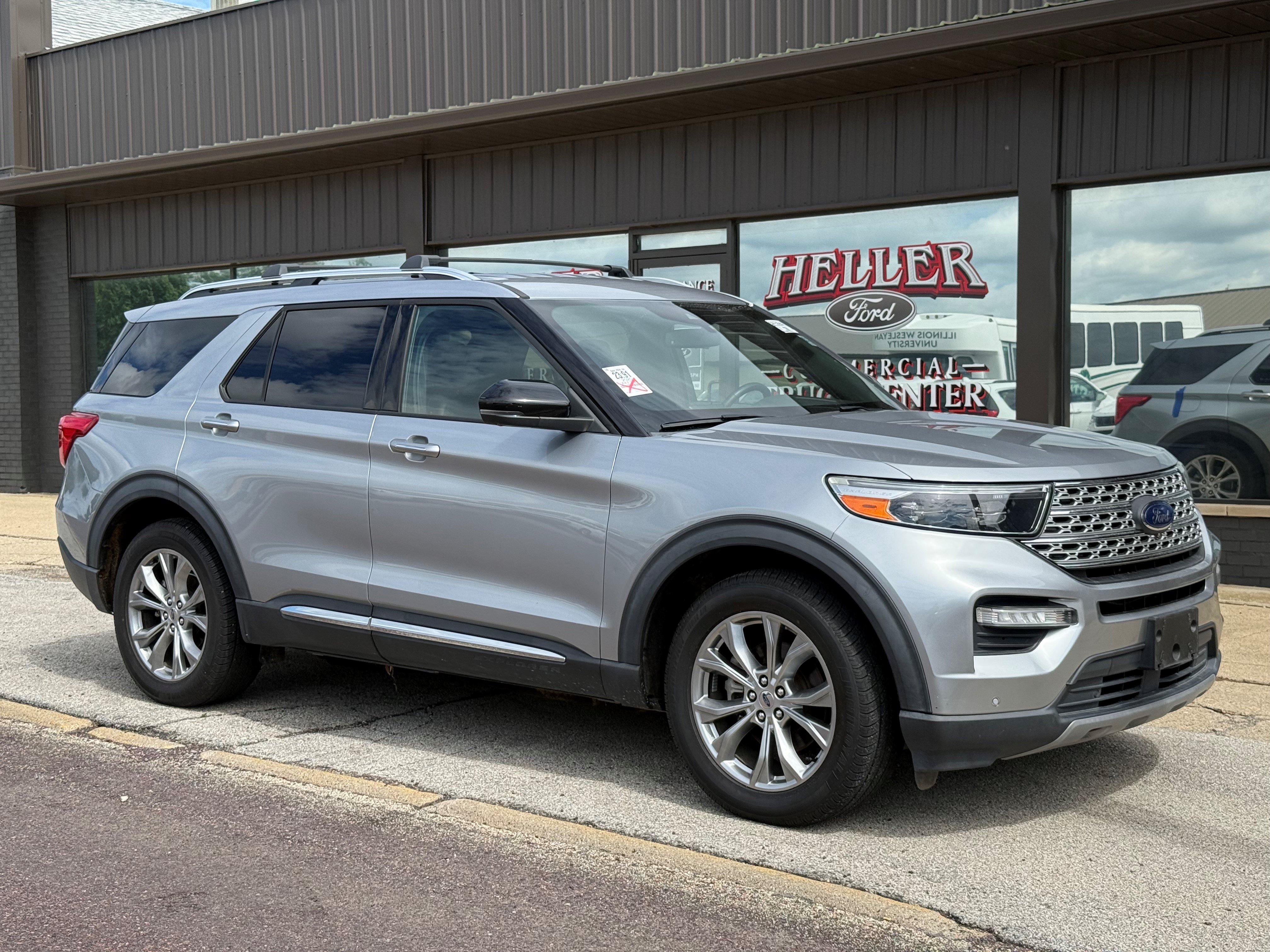 Used 2020 Ford Explorer Limited AWD/4WD image 3