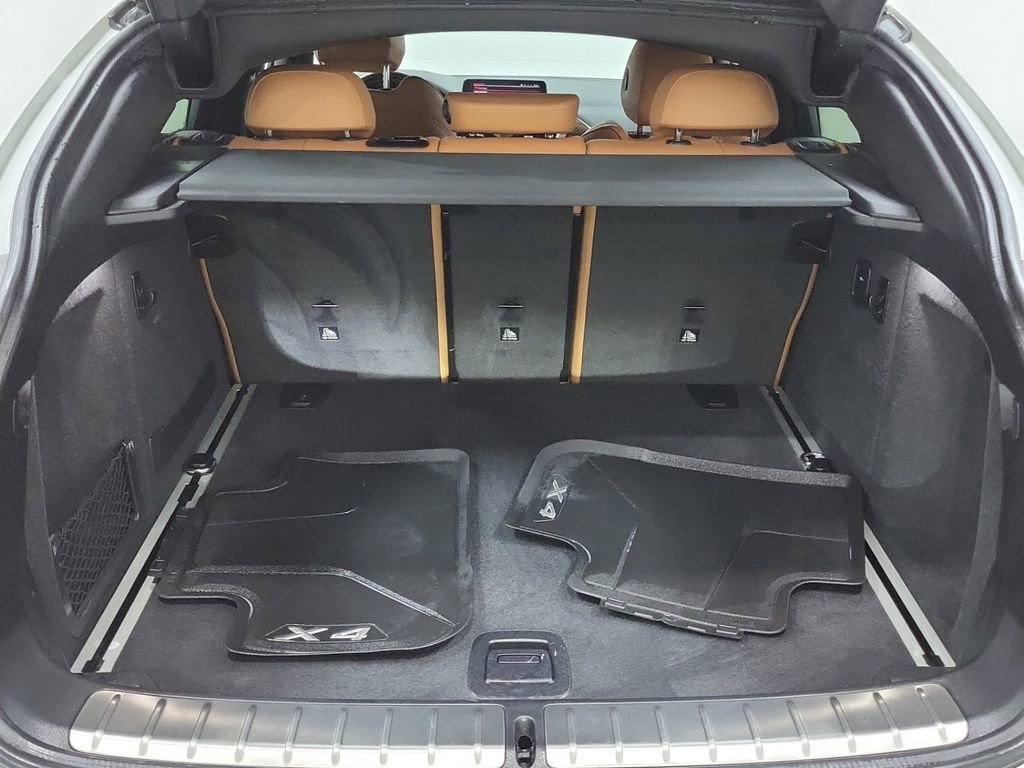 Used 2021 BMW X4 M40i image 2