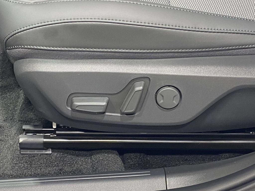 New 2026 Kia Niro Wind FWD image 18