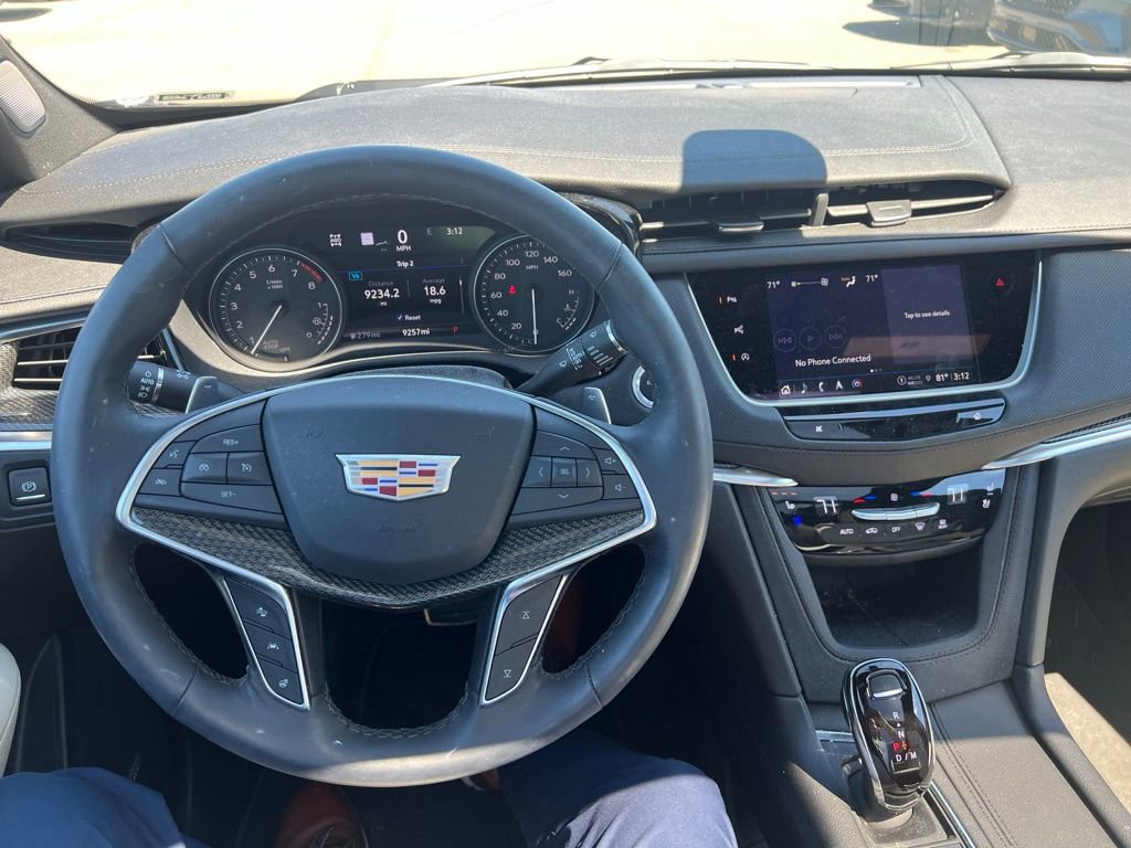 Used 2024 Cadillac XT5 Sportv w/ Technology Package AWD/4WD image 14