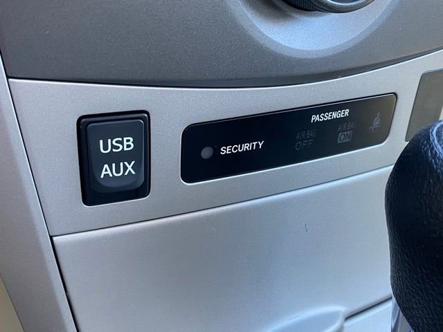 Used 2013 Toyota Corolla LE image 18