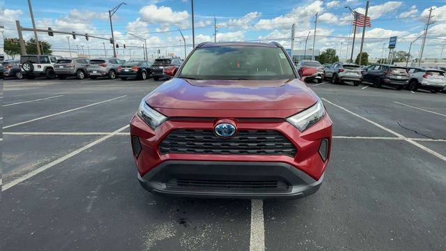 Used 2022 Toyota RAV4 XLE w/ Convenience Package AWD/4WD image 3