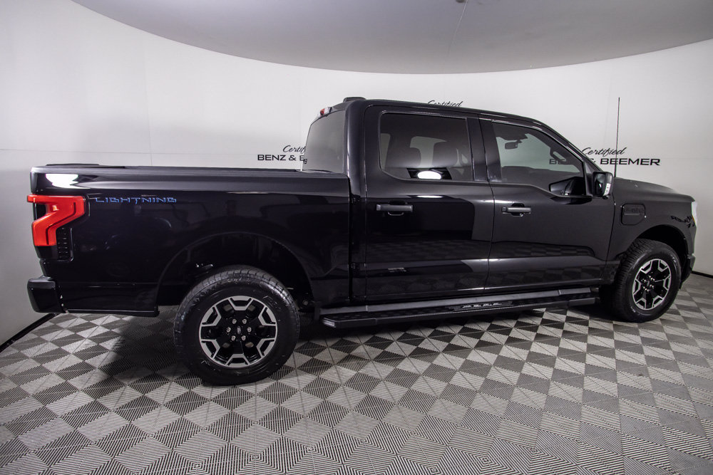 Used 2023 Ford F150 Lightning XLT AWD/4WD image 3