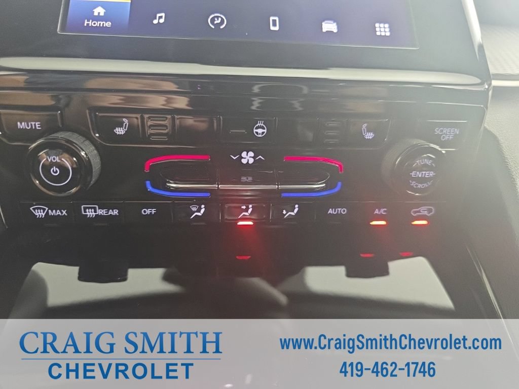 Used 2023 Jeep Grand Cherokee Altitude AWD/4WD image 25