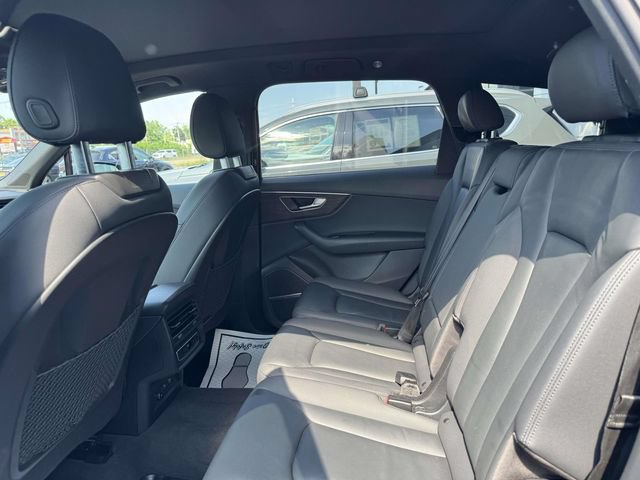Used 2021 Audi Q7 3.0T Premium Plus w/ Premium Plus Package AWD/4WD image 9