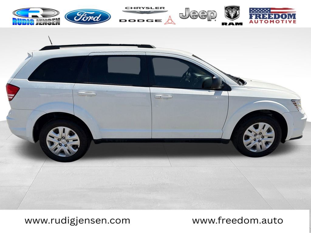 Used 2018 Dodge Journey SE FWD image 6
