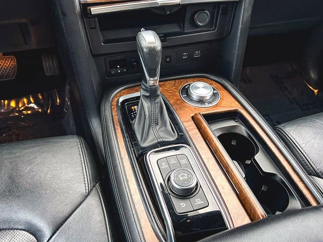 Used 2022 Nissan Armada SL w/ Captain's Chairs Package image 15