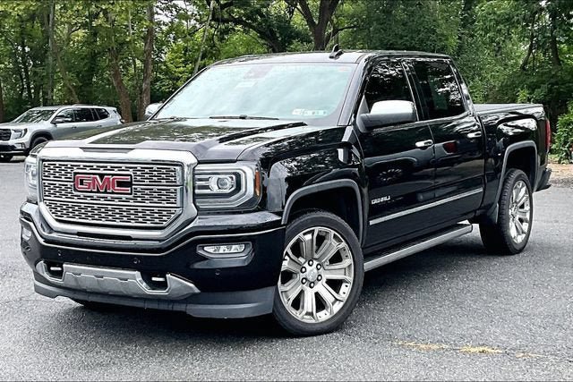 Used 2017 GMC Sierra 1500 Denali w/ Denali Ultimate Package AWD/4WD image 1