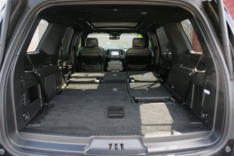 Used 2019 Ford Expedition Limited w/ Equipment Group 303A AWD/4WD image 19