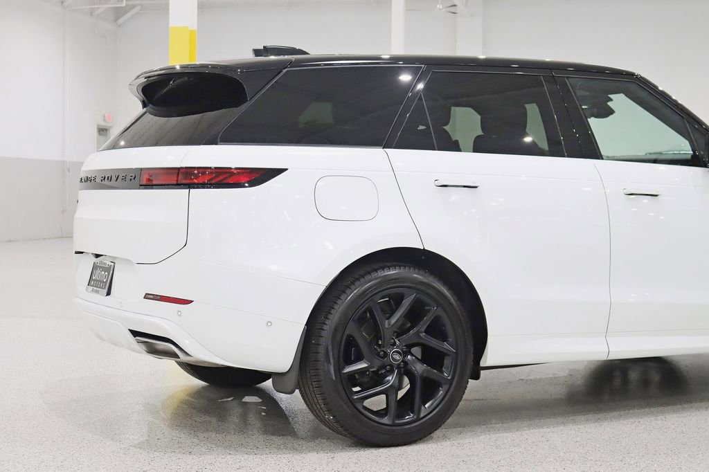 Used 2025 Land Rover Range Rover Sport Dynamic SE AWD/4WD image 11
