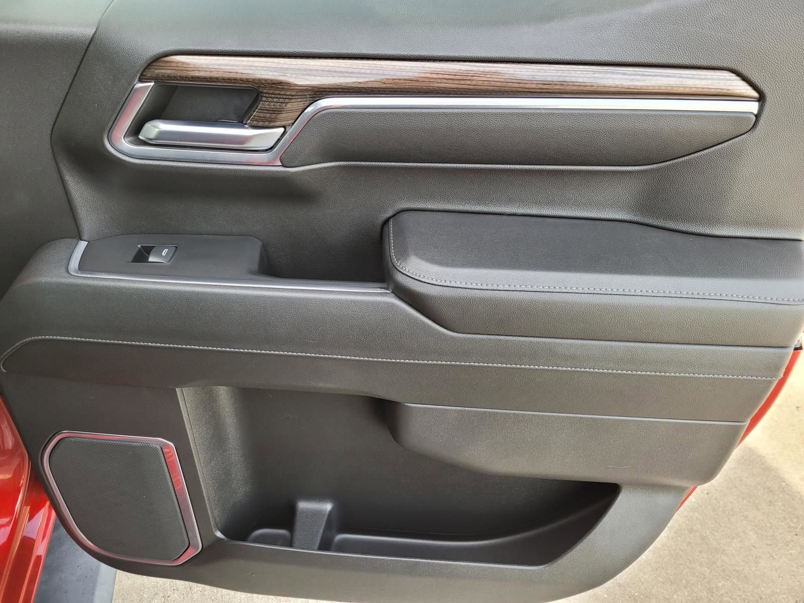 Used 2024 Chevrolet Silverado 1500 LT image 12