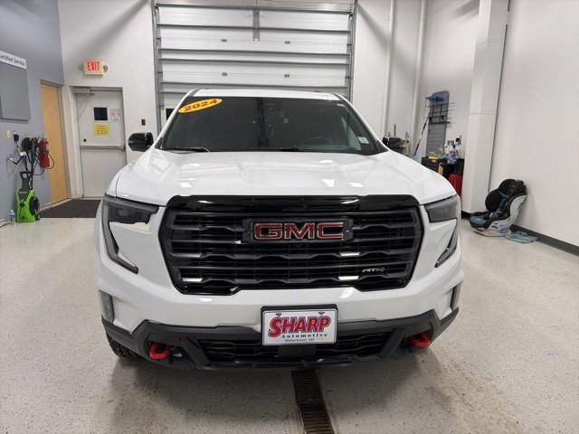 Used 2024 GMC Acadia AT4 image 5