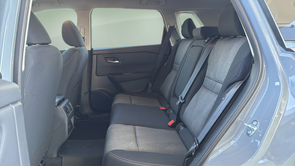 New 2026 Nissan Rogue SV AWD/4WD image 16
