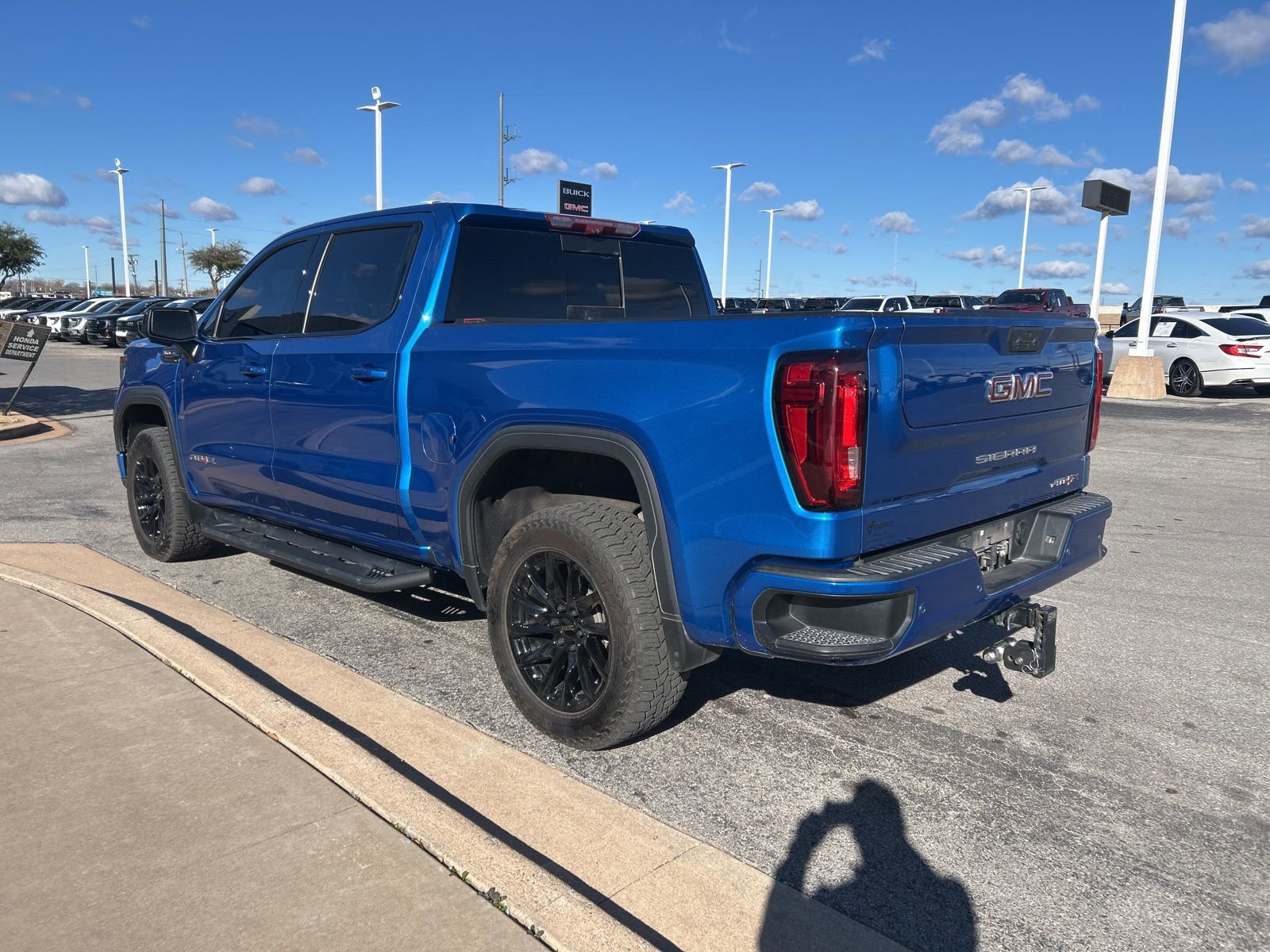 Used 2022 GMC Sierra 1500 AT4X image 7