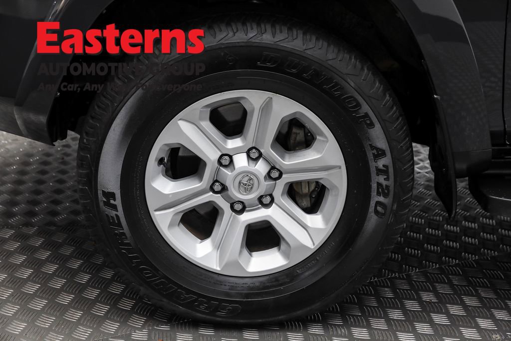Used 2024 Toyota 4Runner SR5 image 30