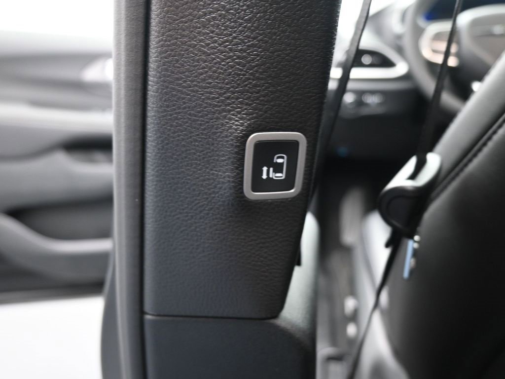 New 2026 Chrysler Pacifica Select image 16
