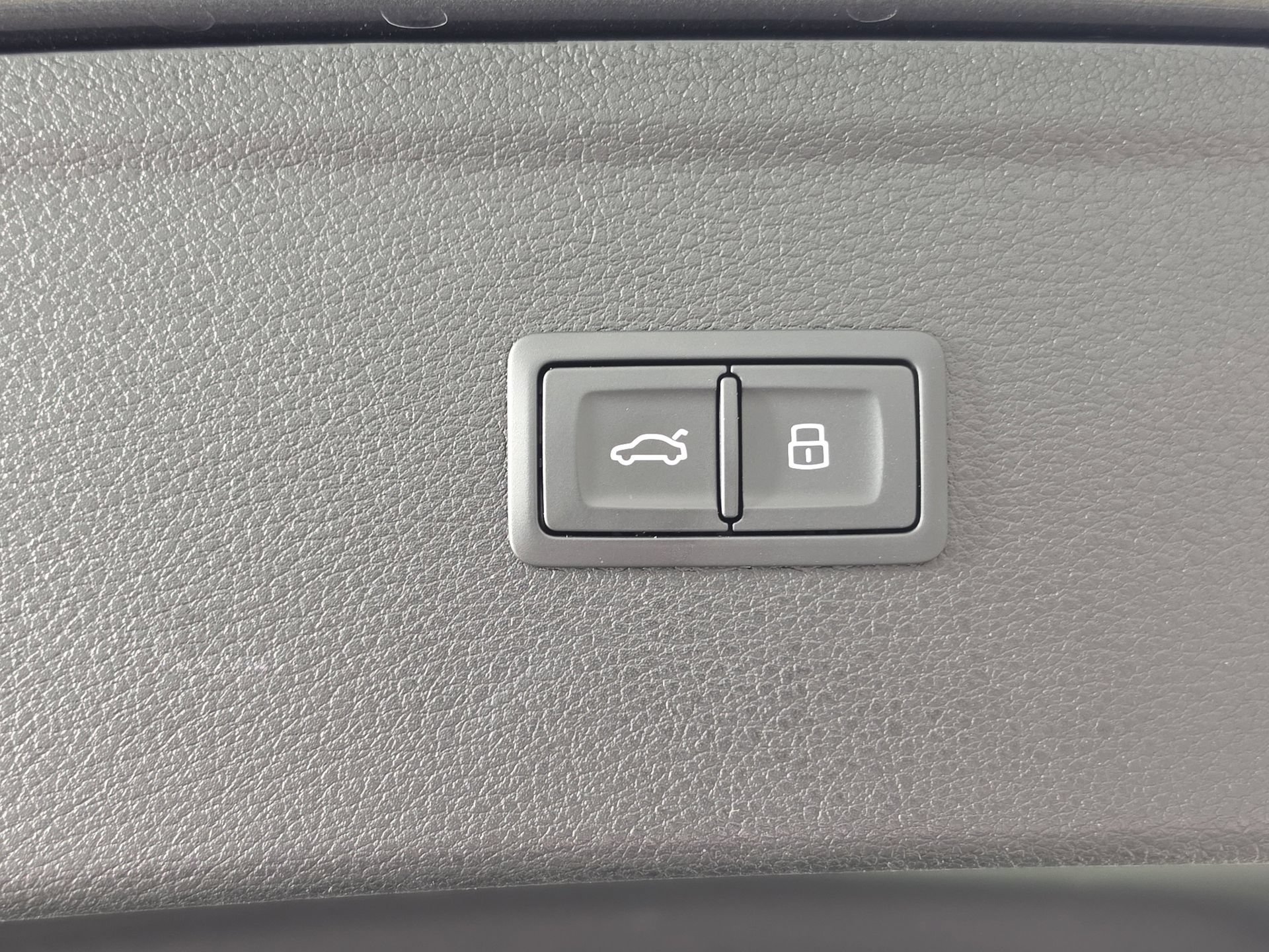Certified 2023 Audi Q5 2.0T Premium w/ Convenience Package AWD/4WD image 14