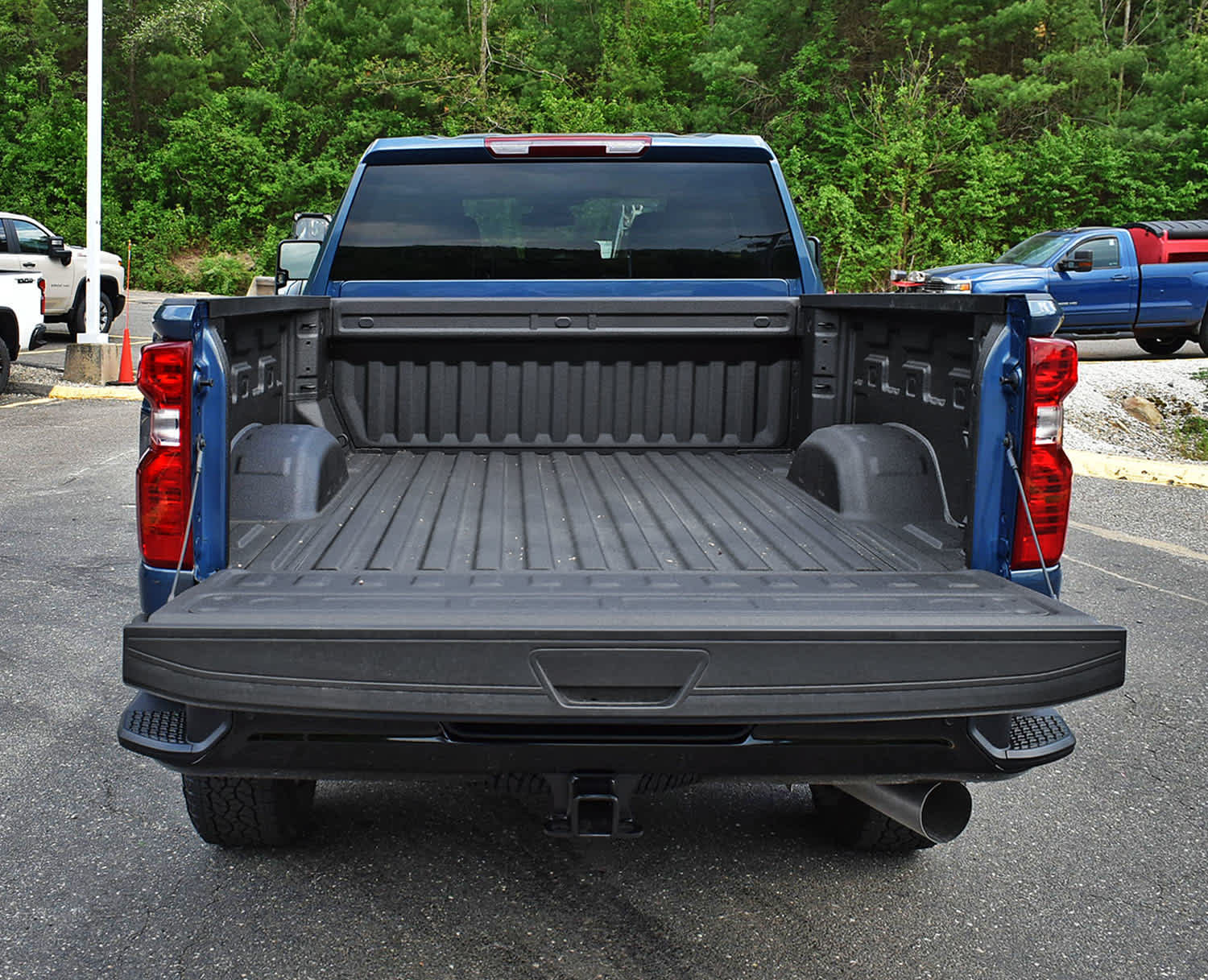 New 2026 Chevrolet Silverado 2500 Custom w/ Custom Value Package AWD/4WD image 8