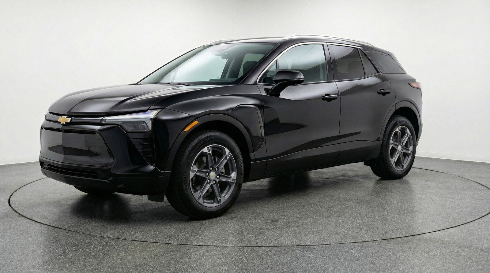 Used 2025 Chevrolet Blazer LT image 3