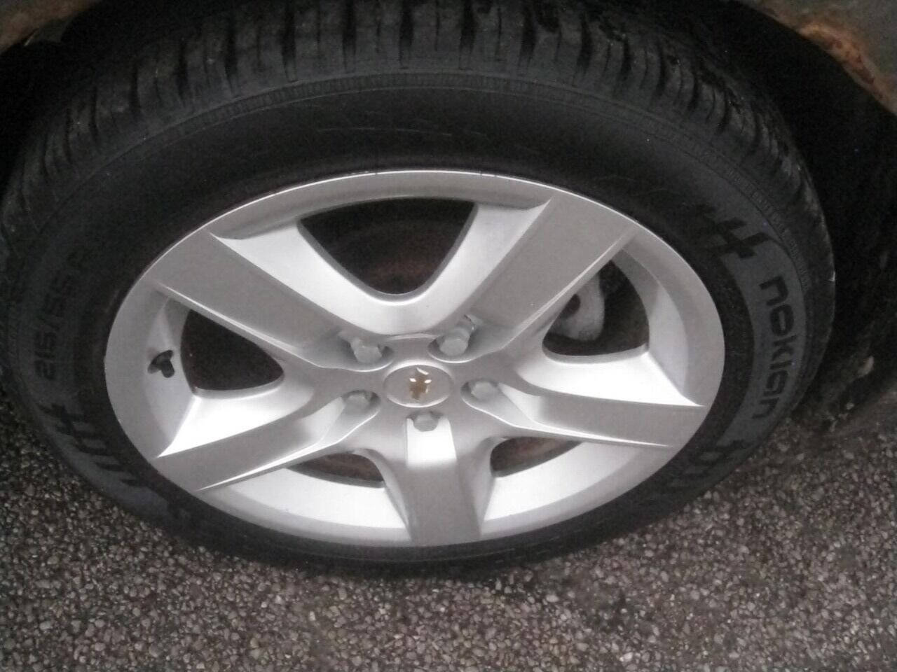 Used 2011 Chevrolet Malibu LS FWD image 26