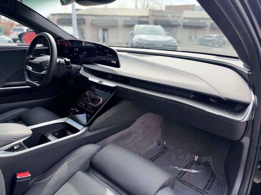Used 2023 Lucid Air Touring image 23
