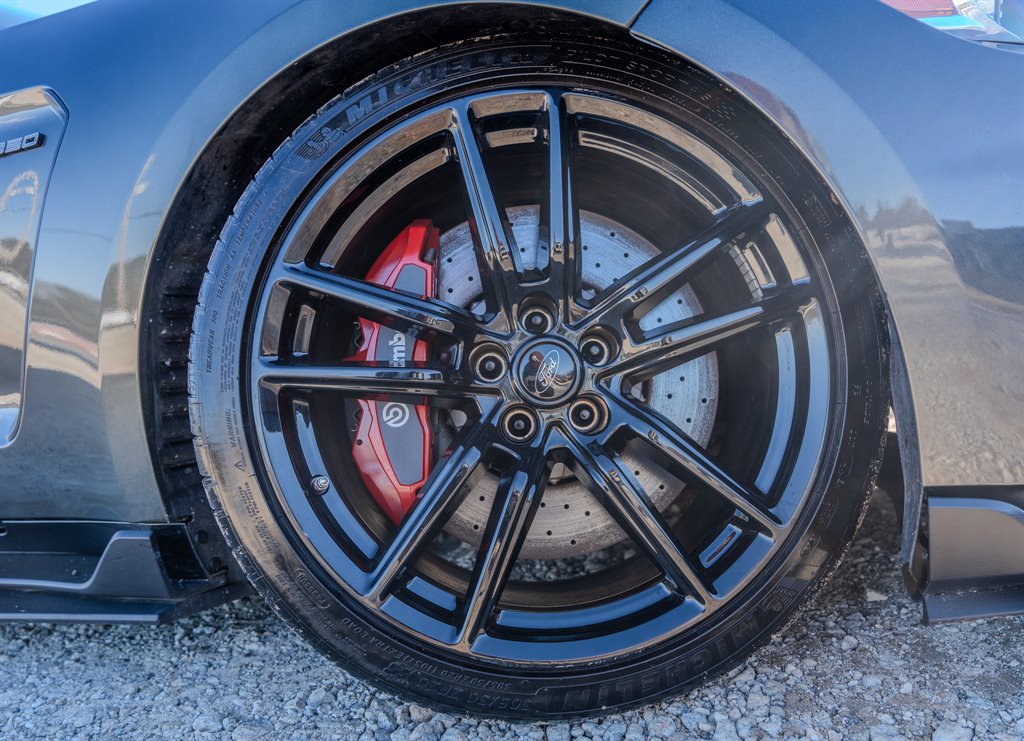 Used 2016 Ford Mustang Shelby GT350 w/ Track Package image 13