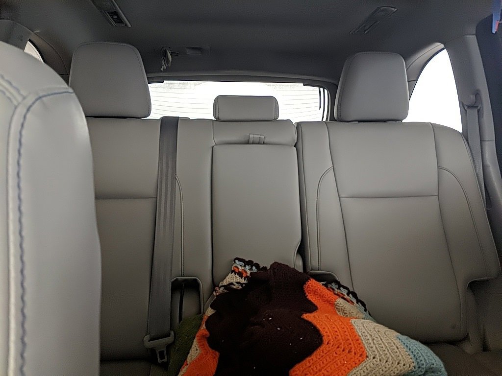 Used 2016 Toyota Highlander XLE image 24