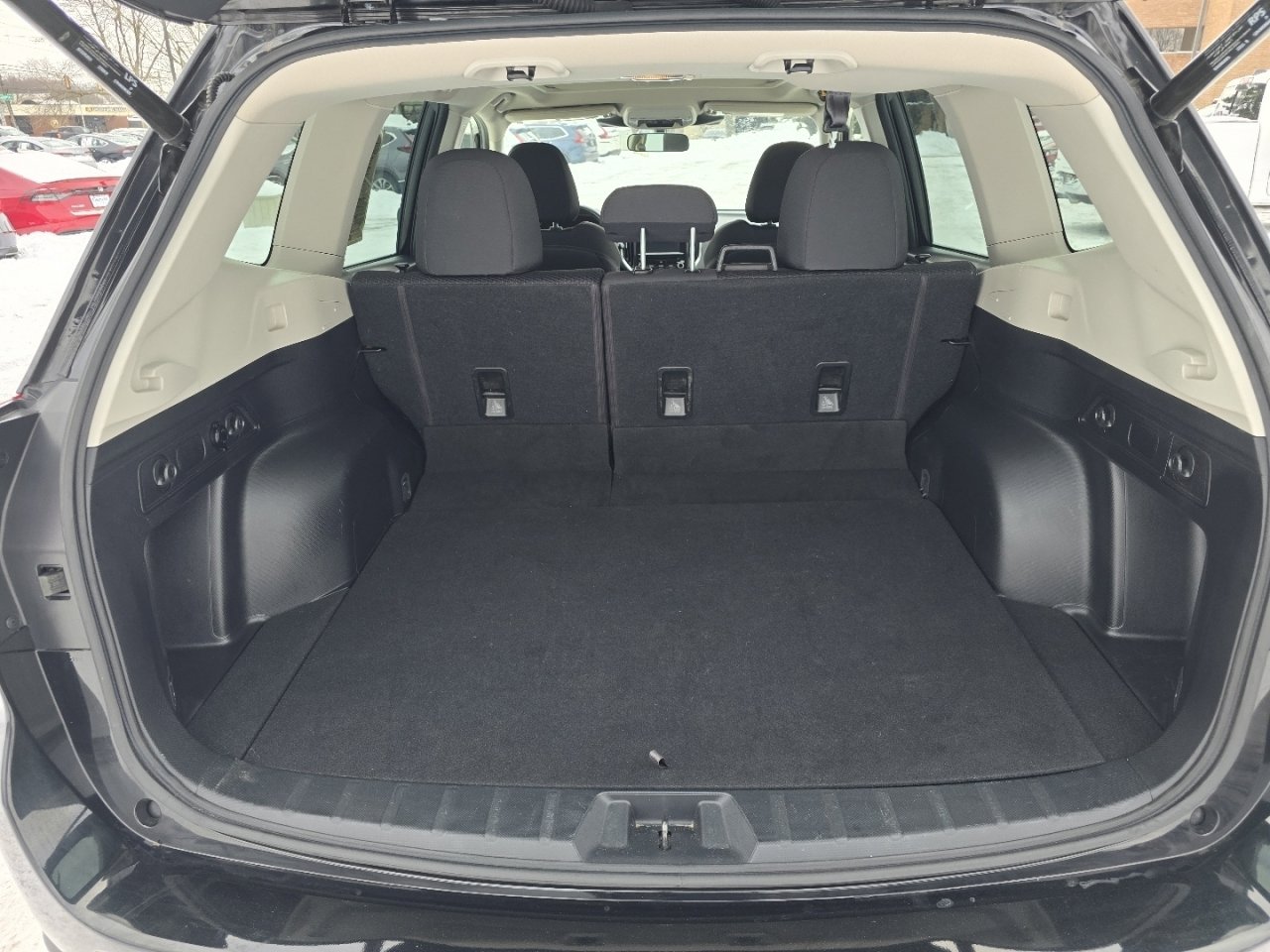 Used 2023 Subaru Forester Premium image 20