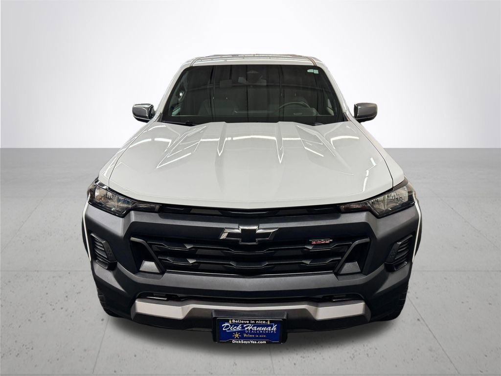 Used 2025 Chevrolet Colorado Trail Boss image 10