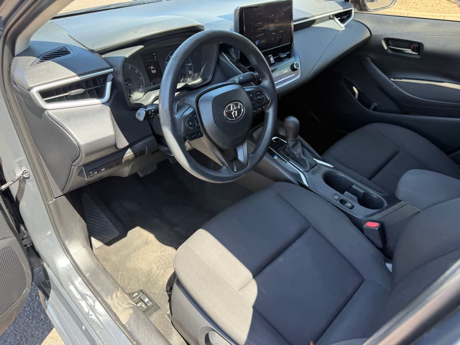 Used 2023 Toyota Corolla LE FWD image 12