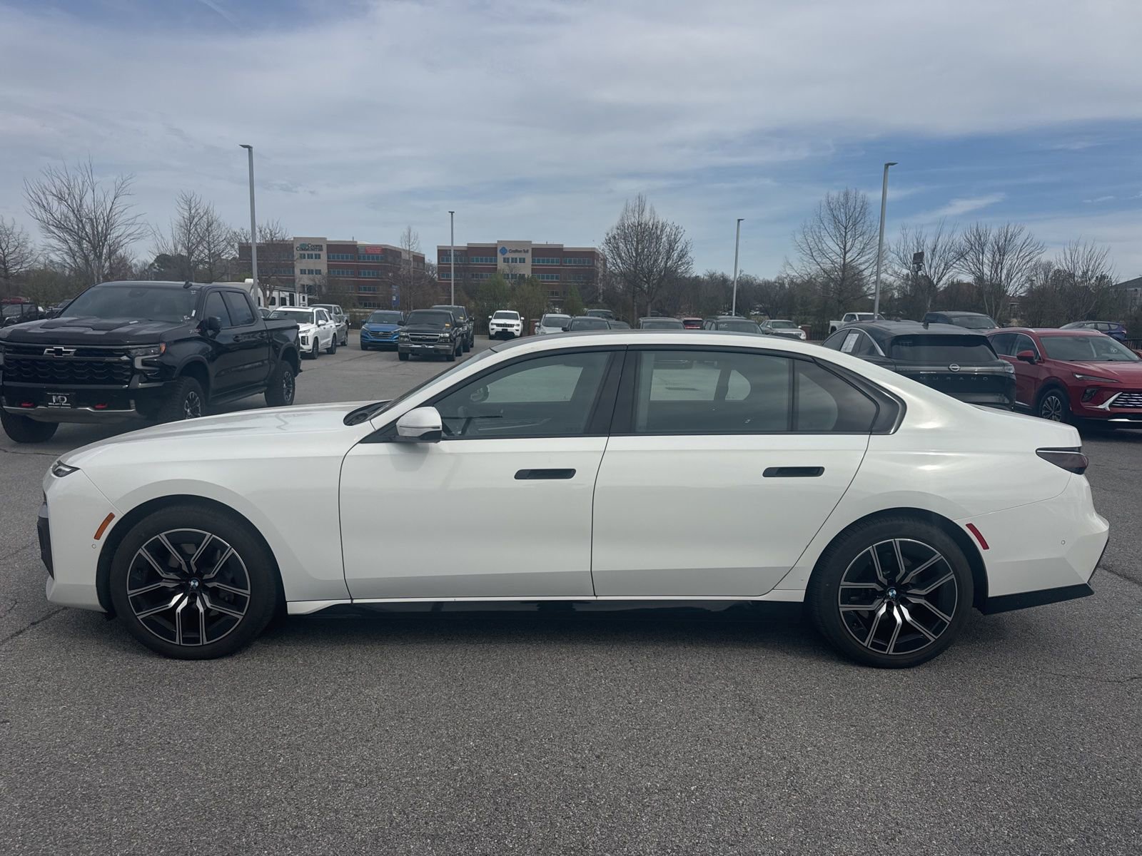 Used 2025 BMW 740i xDrive image 10