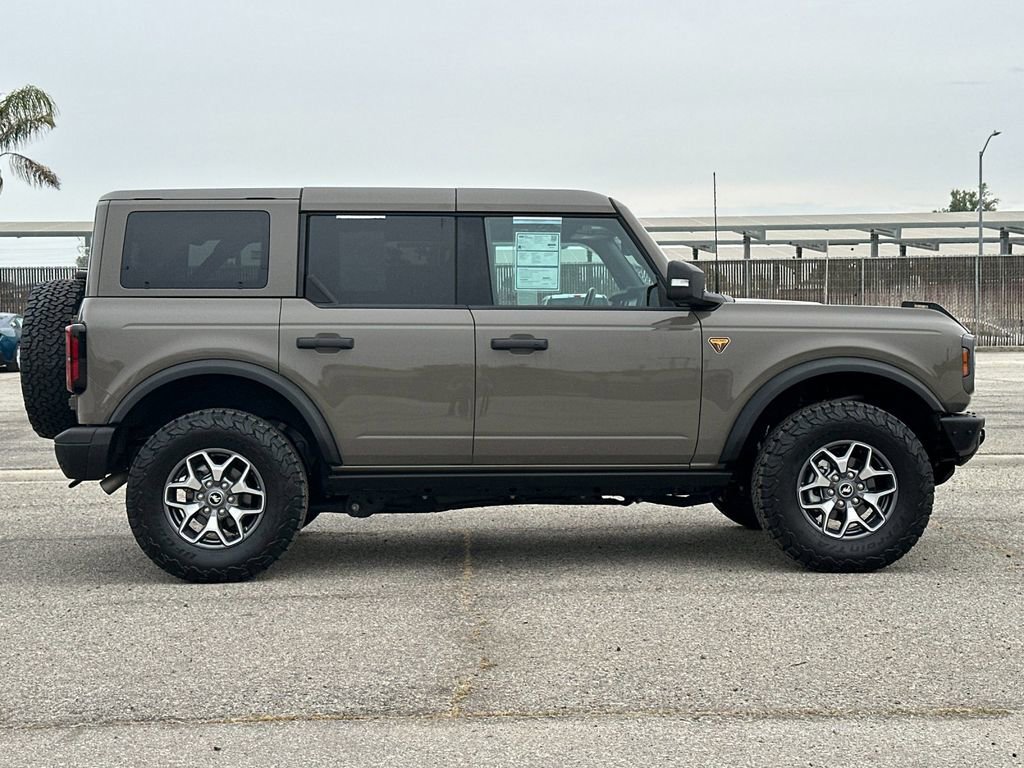 Certified 2025 Ford Bronco Badlands image 2