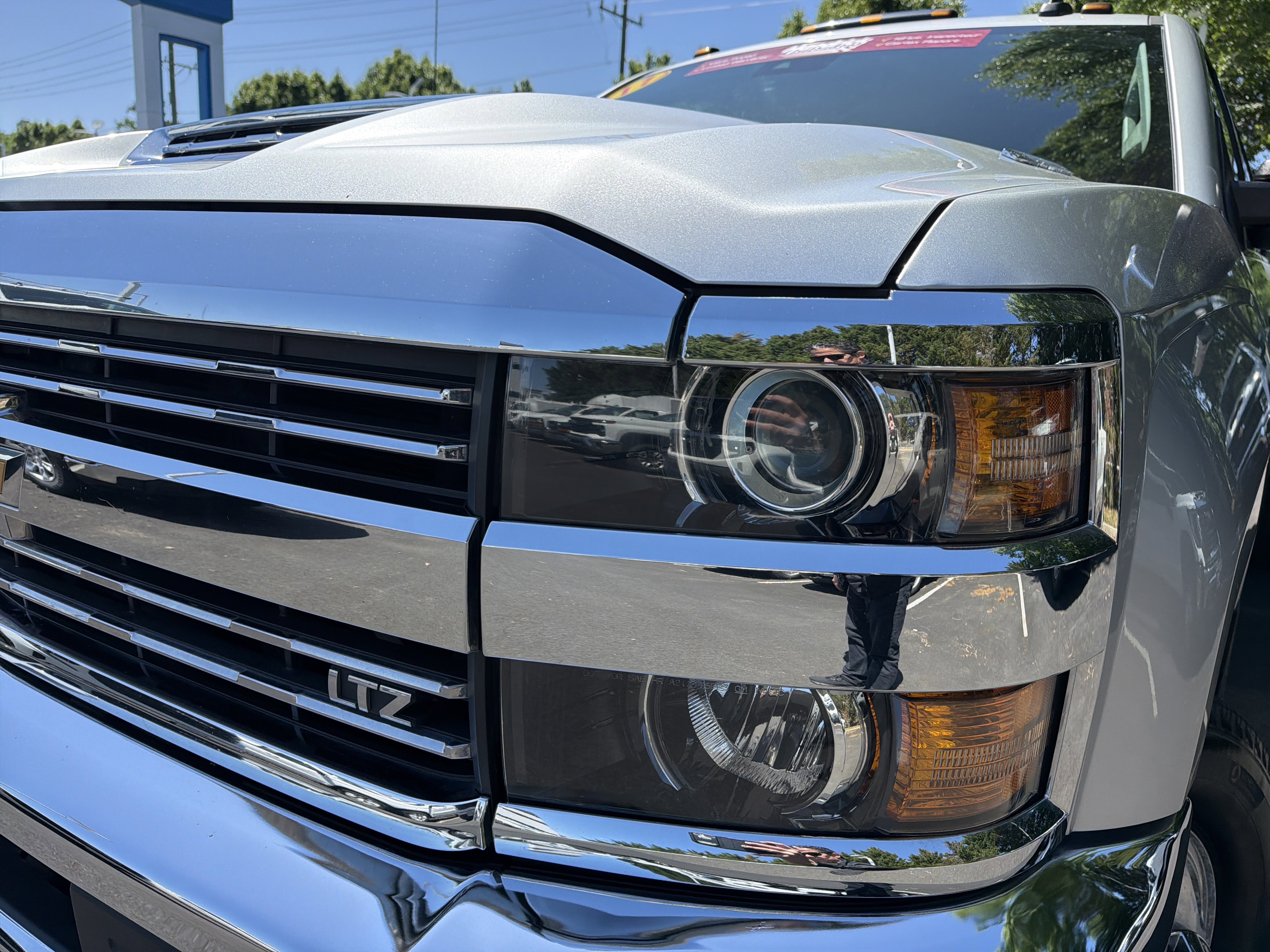 Used 2017 Chevrolet Silverado 3500 LTZ w/ Duramax Plus Package AWD/4WD image 6