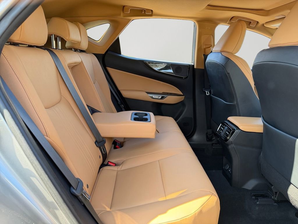 Used 2023 Lexus NX 350 AWD image 8