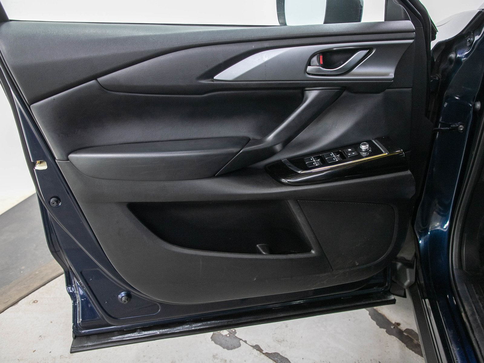Used 2023 MAZDA CX-9 Touring Plus AWD/4WD image 21