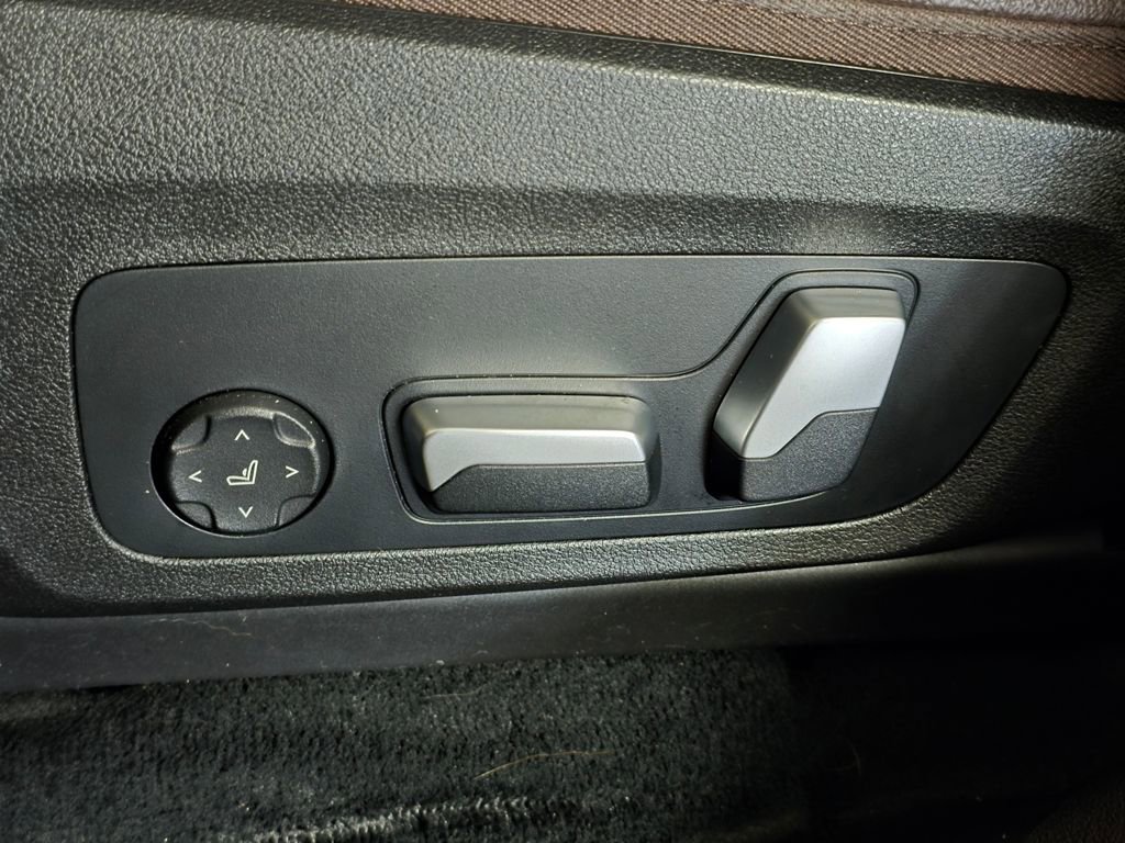 Certified 2023 BMW X4 xDrive30i w/ M Sport Package image 16