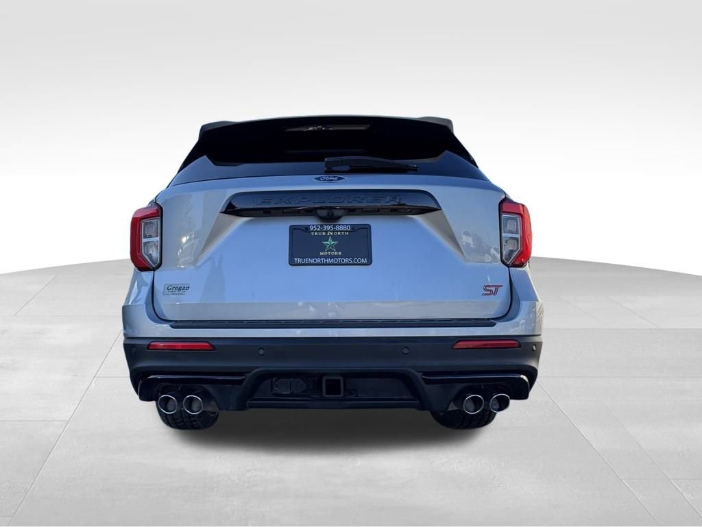 Used 2022 Ford Explorer ST w/ ST Street Pack image 9