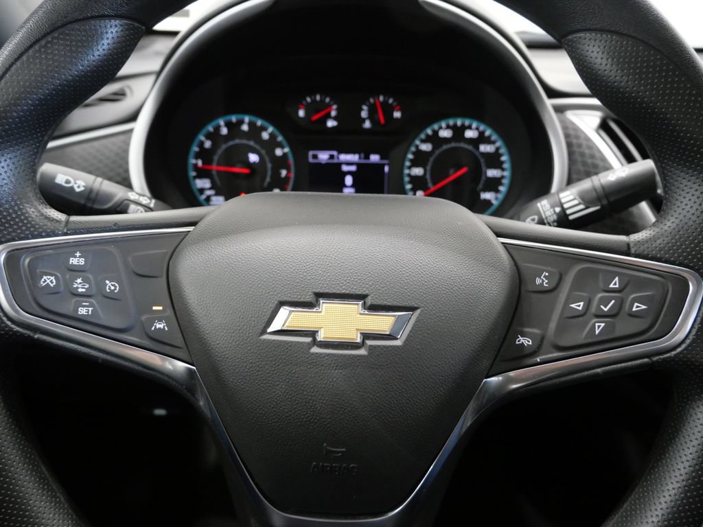 Used 2025 Chevrolet Malibu LT FWD image 16