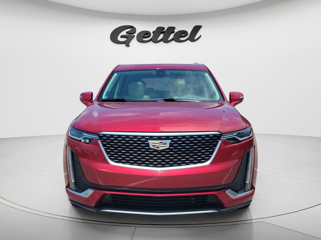 Used 2020 Cadillac XT6 Premium Luxury FWD image 2