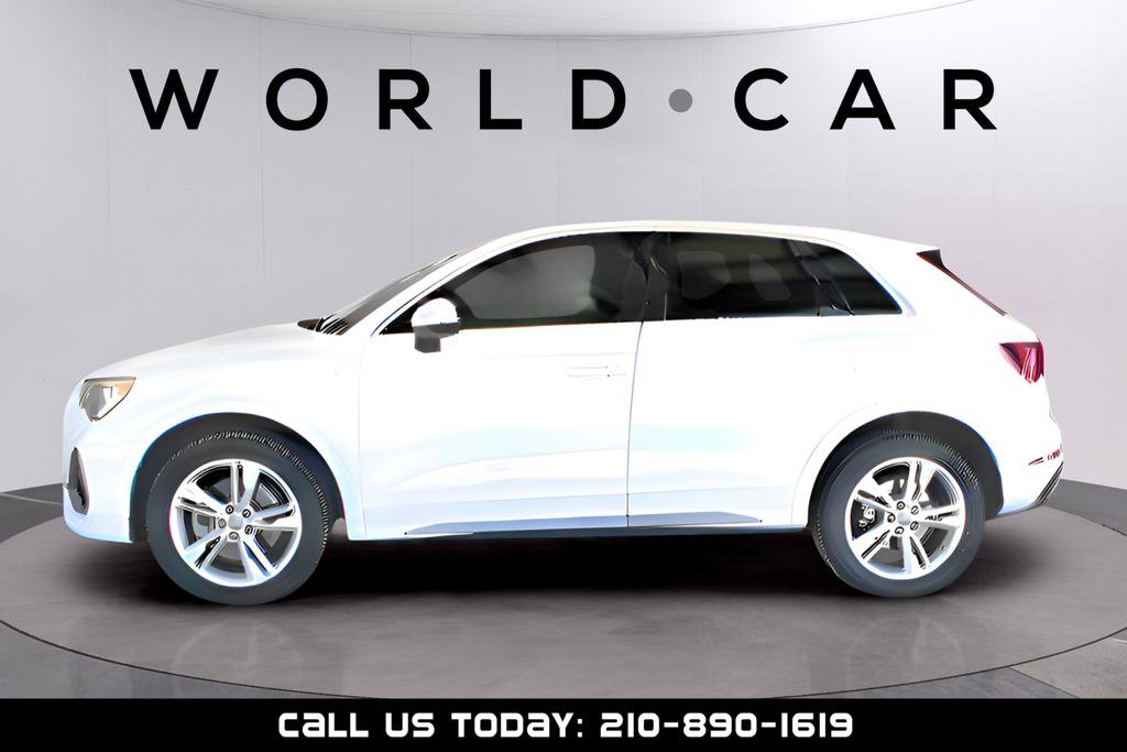 Used 2020 Audi Q3 2.0T Premium w/ Convenience Package AWD/4WD image 4