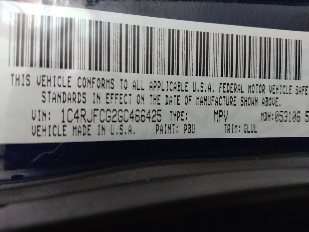 Used 2016 Jeep Grand Cherokee Overland w/ Advanced Technology Group image 33