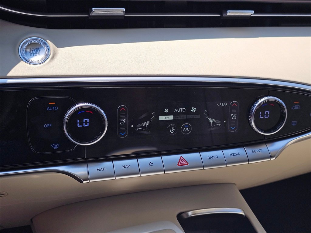 Used 2025 Genesis GV70 3.5T Sport w/ Sport Advanced Package image 28