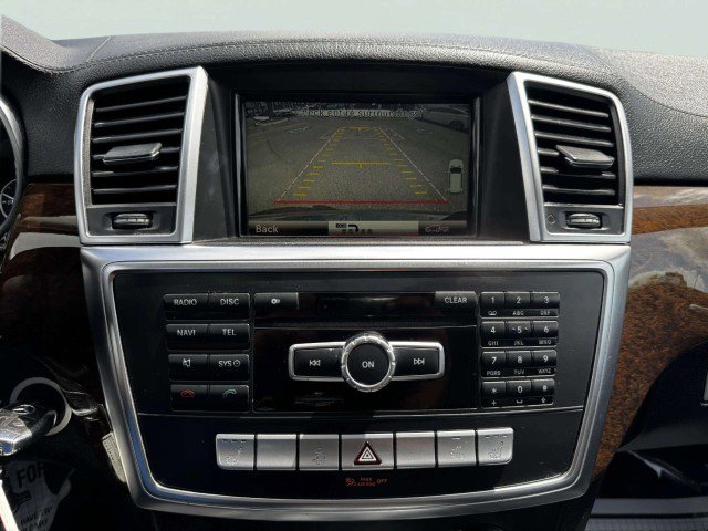 Used 2014 Mercedes-Benz GL 450 4MATIC image 28