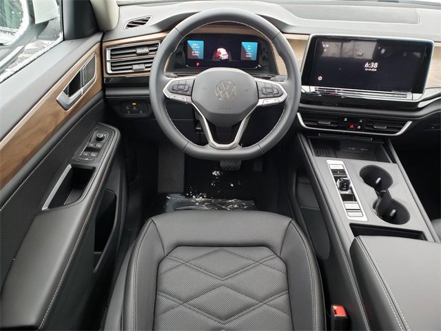 New 2026 Volkswagen Atlas SE image 9