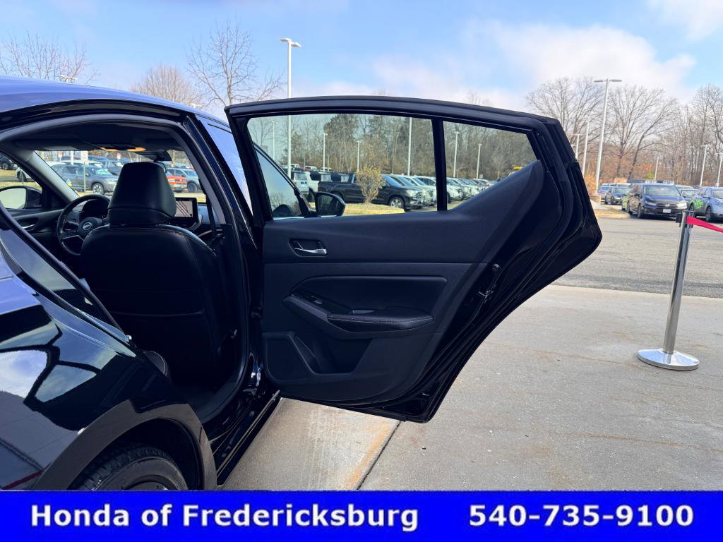 Used 2024 Nissan Altima 2.5 SR w/ SR Premium Package image 18