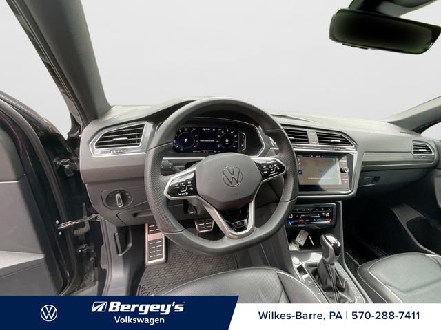Certified 2024 Volkswagen Tiguan SEL R-Line AWD/4WD image 6
