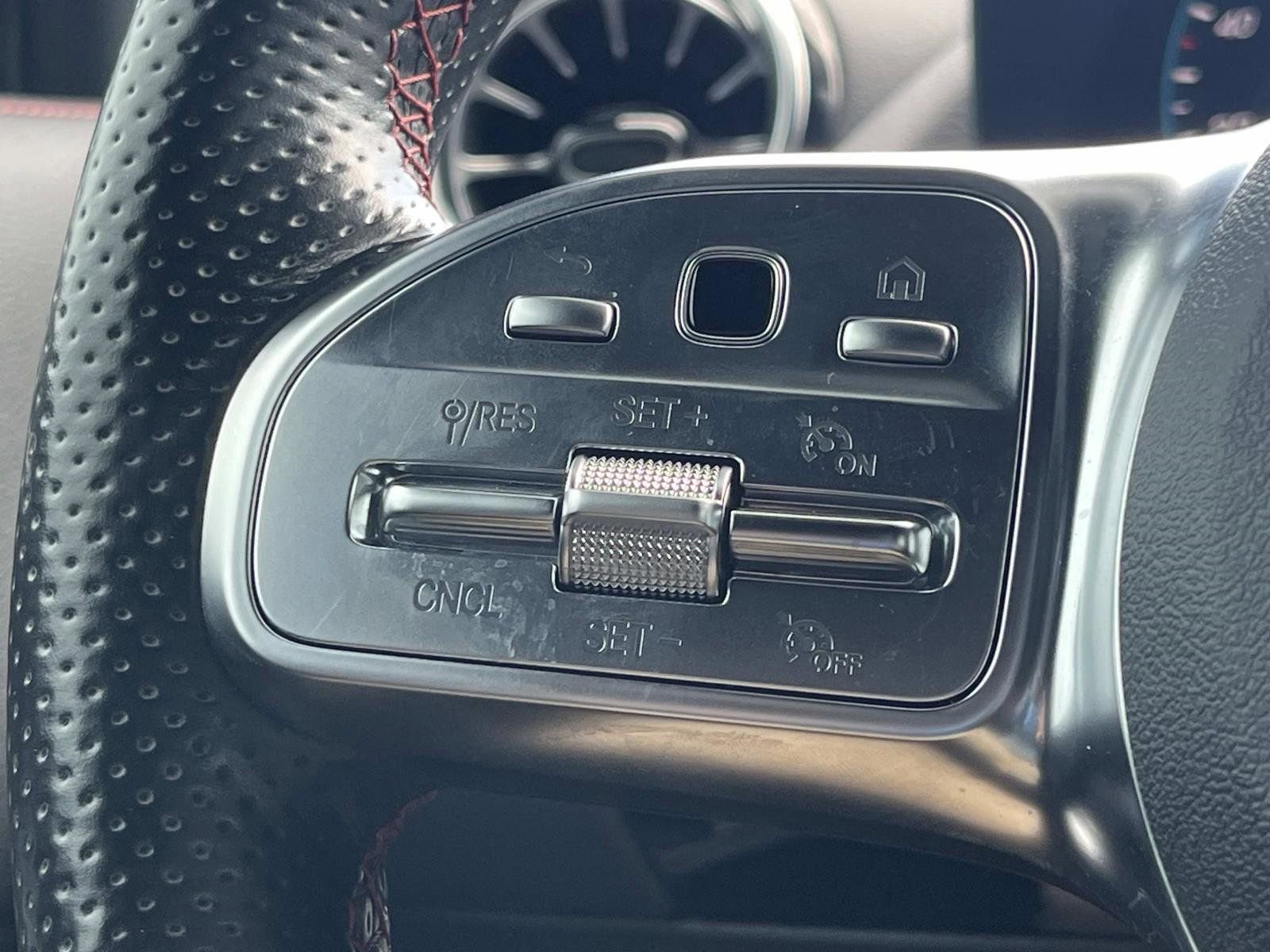 Certified 2022 Mercedes-Benz GLA 250 image 23