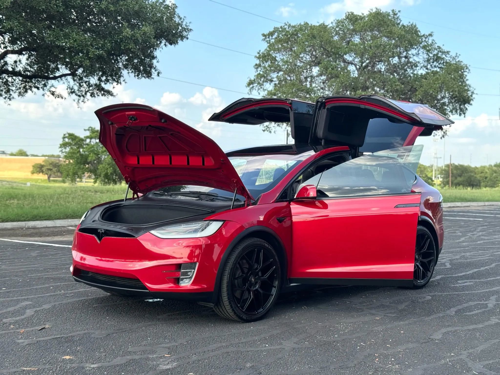 Used 2020 Tesla Model X image 23