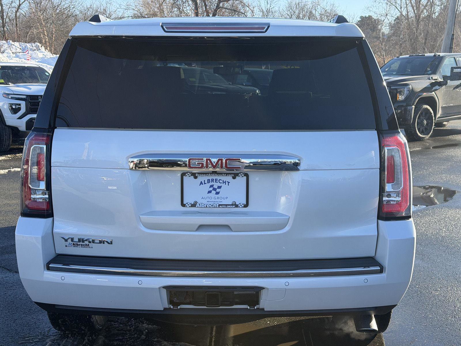 Used 2017 GMC Yukon Denali w/ Open Road Package image 6